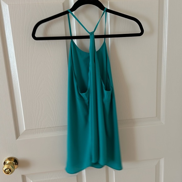 Cute green chiffon tank - Picture 2 of 2